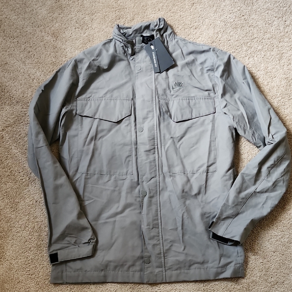 Nike Men's Light Gray Shirt Jacket
